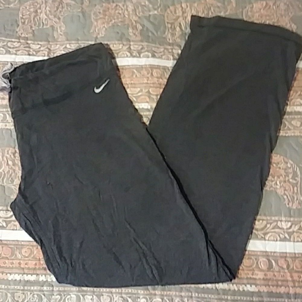 Nike wide leg active pants